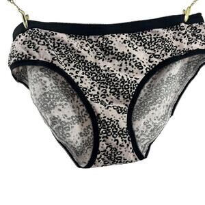 Victoria's Secret Leopard Cotton Signature Waistband Hiphugger Large Panty